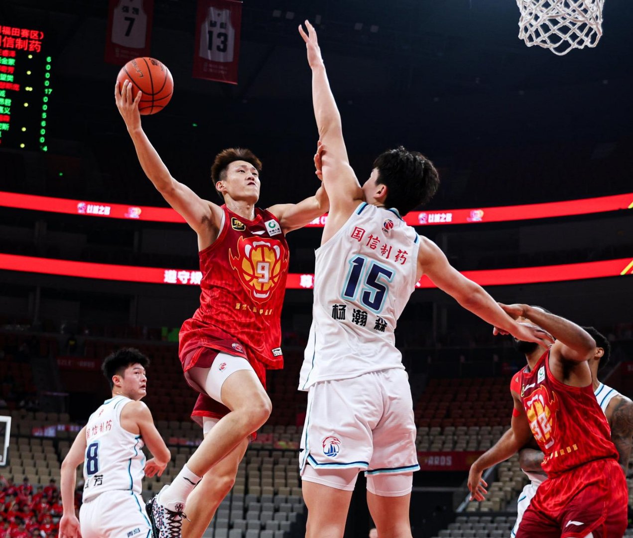 新疆广汇迎CBA常规赛关键赛;今晨篮板制胜;质疑声仍在;团队化学反应显著的简单介绍 新疆广汇迎CBA常规赛关键赛;今晨篮板制胜;质疑声仍在;团队化学反应显著的简单介绍